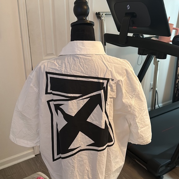 Off white Mens T-shirt- AUTHENTICATED - Picture 2 of 2